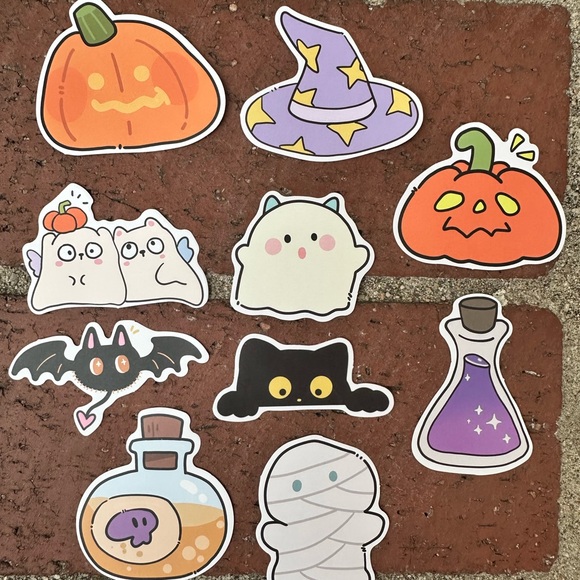 50 Cute Halloween-Themed Stickers - Picture 1 of 4